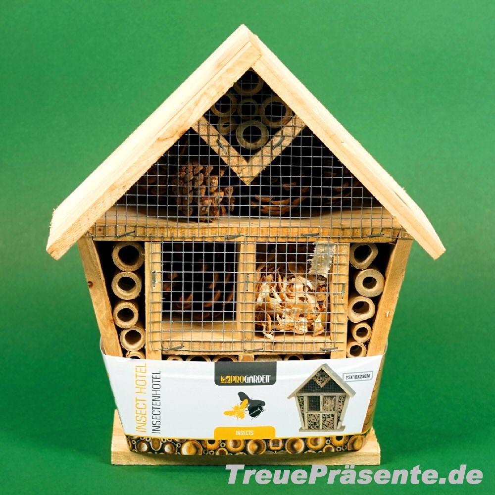 Insektenhotel aus Holz